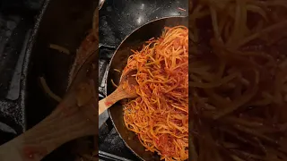 Stanley Tucci Spaghetti all'Assassina  - assassin's spaghetti