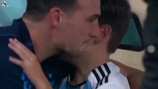 Lionel Scaloni and his son getting emotional after winning - Fifa Worldcup Qatar 2022