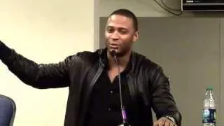 Arrow Diggle Prank on Amell in their 1st scene together David Ramsey tells all