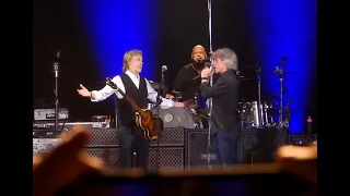 Paul McCartney + Jon Bon Jovi - Happy Birthday [Live at MetLife Stadium June 16, 2022]