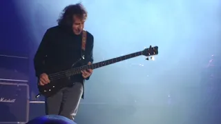 Pete Trewavas- Bass Solo 13.04.2019 Łódź Marillion Weekend