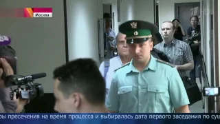 Экс-глава Минэкономразвития РФ Алексей Улюкаев оставлен под домашним арестом до января 2018 года