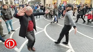 Ağsaqqal dayı tarqovuda reqqaslar ilə Hoqqa verdi