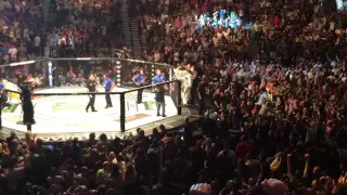 Conor McGregor / Chad Mendes - TKO 2nd Round - UFC 189