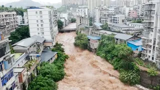 Heavy rain batters SW China's Chongqing, flood relief underway