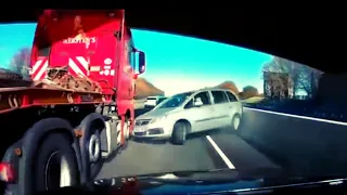 Truck Fails Compilation | IDIOT TRUCK DRIVERS, CRAZY TRUCK DRIVING FAILS 2017