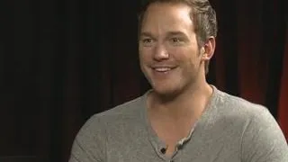 Chris Pratt Interrupts Interview To French Braid Intern's Hair