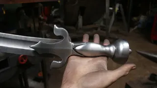 Forging a pattern welded Indian scimitar, part 5, making the pommel.