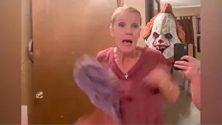 Scare Cam 2021 People Getting Scared 😂🤣 Try Not To Laugh 🤡🎃