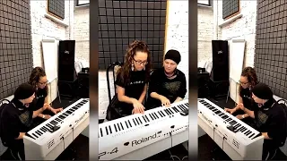 Бузова учится играть песню АтоМы на синтезаторе с педагогом по вокалу