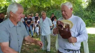 • Моление «Ацуныхуа» (Ацуныҳәа) в селе Лыхны. Prayer «Atsunyhua» in the village of Lykhny