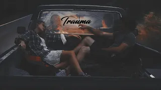 Multicouples // Trauma