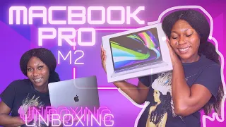 Macbook Pro M2 13" + Accessories Unboxing