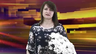 Наталья Яковенко поздравляет ректора ДонНУ Светлану Беспалову с юбилеем
