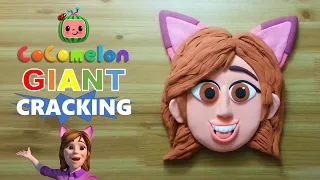 GIANT halloween cocomelon mommy clay cracking 거대 코코멜론 엄마 할로윈 점토 부수기