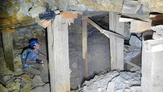 Chaotic Collapsing Mine Maze - A Johannesburg, California Gold Mine