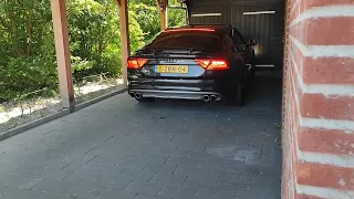 Audi S7 loud v8 cold start