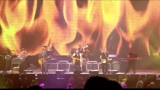 John Mellencamp - Paper In Fire (Live at Farm Aid 2013)