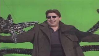 Doctor Octopus cantando y bailando (spider-man 2 blooper)