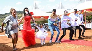 Kasolo and His family on Stage ni kinene whah. *811*104# During Purity and Alex Ngasya. subscribe