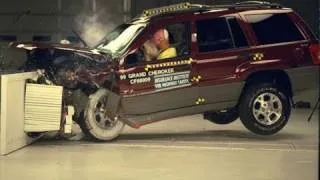 1999 Jeep Grand Cherokee moderate overlap IIHS crash test