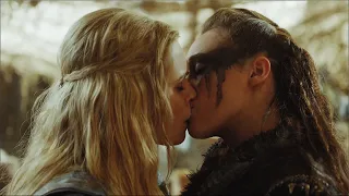 Clarke & Lexa ~ Sexual Tension