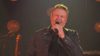 Blake Shelton - Minimum Wage (Live in Los Angeles)