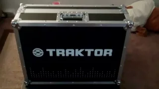 Review of the NI Flight Case for the Kontrol S4 :www.masterbeaters.com