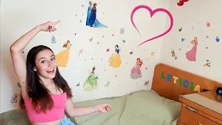 VOLTEI AO MEU QUARTO ANTIGO DEPOIS DE 6 ANOS!!! ★ Me emocionei! - Tour pelo meu quarto de infância