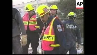 TURKEY: DUZCE: EARTHQUAKE - FAIRFAX RESCUE TEAM ARRIVE