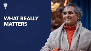 Focus on the Important Things | Paramahamsa Vishwananda