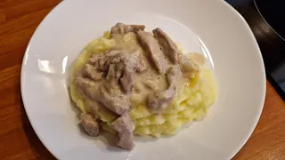 Бефстроганов. Beef stroganoff