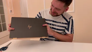 Распаковываем ноутбук HP Spectre x360 15