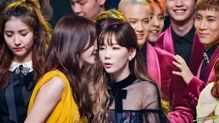 161231 YoonTae (YoonA & Taeyeon)- MBC Gayo Daejaejun moment compilation