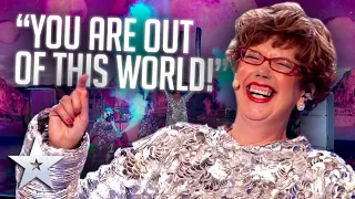 Lorraine Bowen takes you to A DIFFERENT PLANET! | Live Shows | BGT Series 9