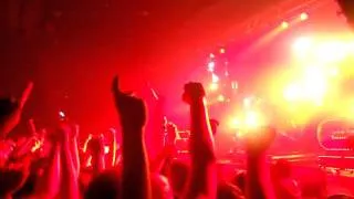 CHASE and STATUS : fire in your eyes : MANCHESTER ACADEMY 19:03:2011