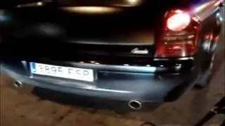 Chrysler 300C Srt8 FLATOUT and Accelerations Insane SOUND in the City!!