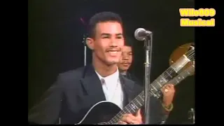 Raulin Rodriguez  El Ñoño En Vivo 90's (Merengue)