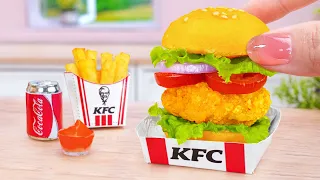 Crispy Chicken Burger Recipe 🐔 How To Make Miniature KFC Chicken Burger  🍔 Tina Mini Cooking