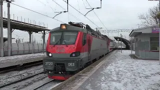 Электровоз ЭП20-063 (ТЧЭ-6) со скорым фирменным поездом "Двухэтажный состав" №104В Москва - Адлер.