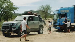 Watch 2020 Land Rover Defender 110s Towing a Stuck 20 Tonne Truck