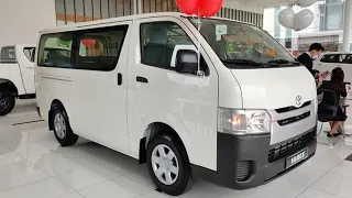 Toyota Hiace 12 Seats (2022) - Perfect Mini Bus For Transportation