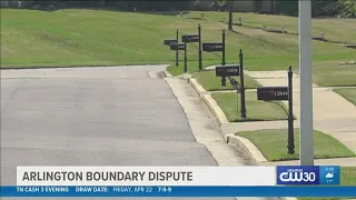 Arlington homeowners seek answers in boundary dispute