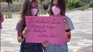 Perdhunimi i 15- vjecares, te rinjte e Fierit ne proteste