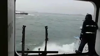 Watch how this Japanese pilot managed to get off the ship in bad weather condition