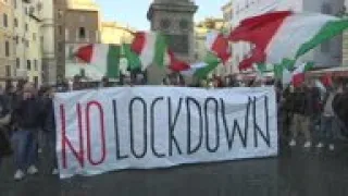 Scuffles at anti-lockdown protest in Rome