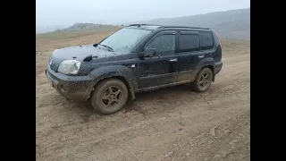 Offroad заруба Nissan x-trail t30 соревнуется с Mitsubishi pajero 2 | Mitsubishi pajero io с блоками