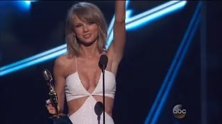 Billboard Awards: Taylor Swift Wins, Kanye Bleeped, Kendall and Kylie Booed