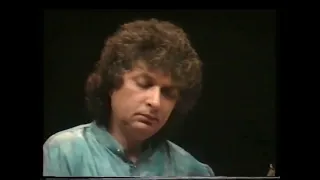 Raag Yaman by Pandit Shiv Kumar Sharma on Santoor and Ustad Shafat Ahmed Khan on Tabla, Delhi 1993