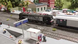 Freight traffic on detailed model railway layout in scale 1/87 - Märklin Digital H0 Railroad